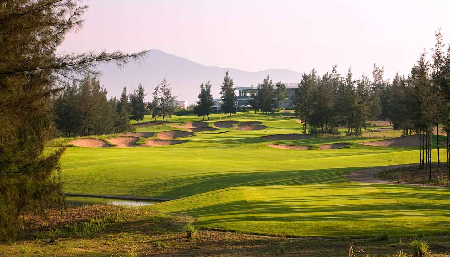 Montgomerie Links